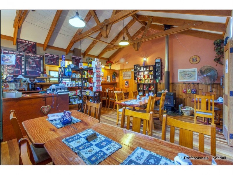 88 Eagle Heights Road, Tamborine Mountain QLD 4272
