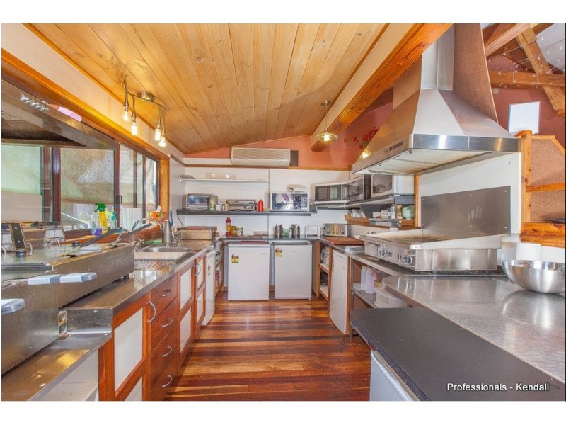 88 Eagle Heights Road, Tamborine Mountain QLD 4272