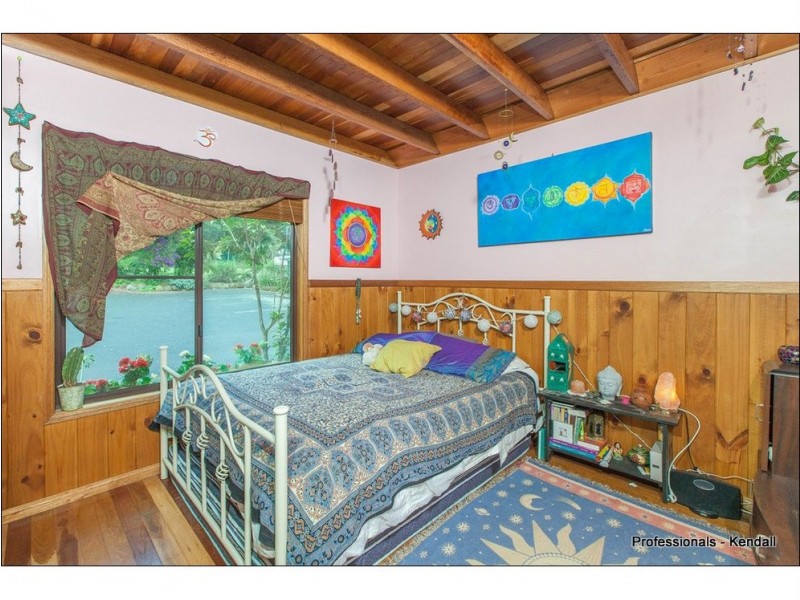 88 Eagle Heights Road, Tamborine Mountain QLD 4272
