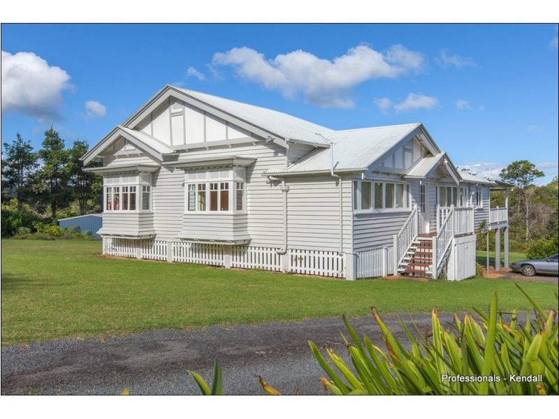 11 Holt Road, Tamborine Mountain QLD 4272