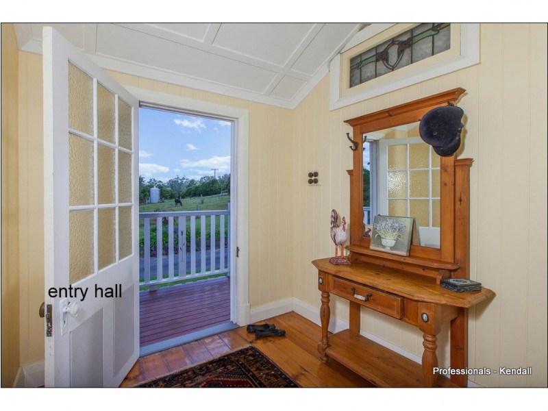 11 Holt Road, Tamborine Mountain QLD 4272