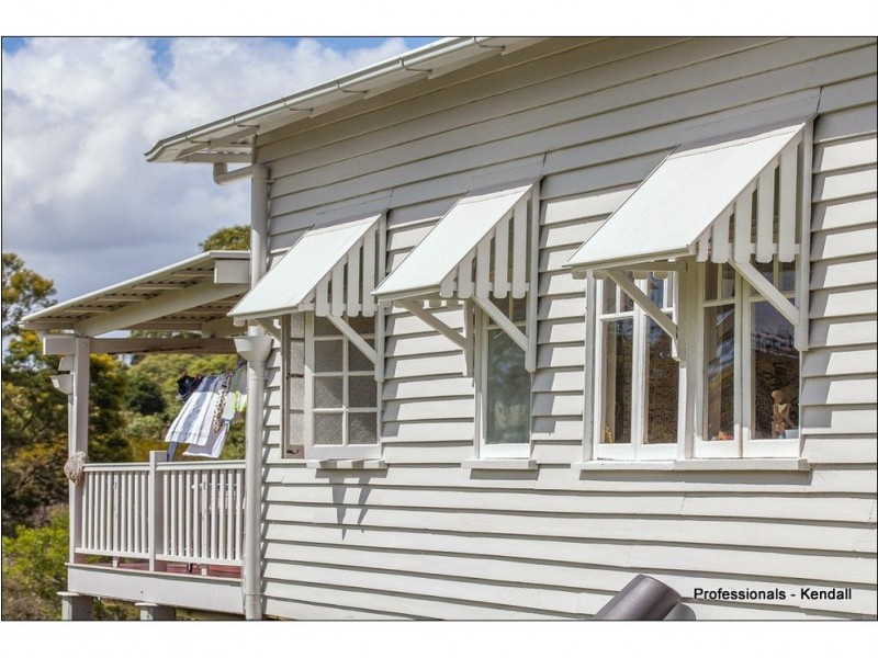 11 Holt Road, Tamborine Mountain QLD 4272