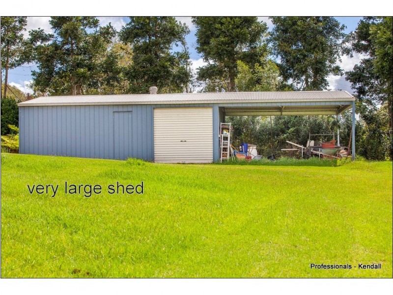 11 Holt Road, Tamborine Mountain QLD 4272