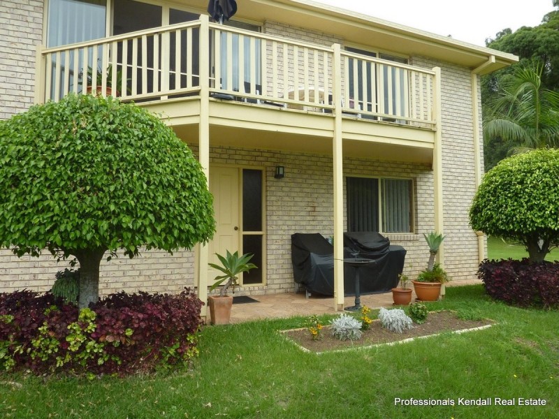 10 Borneo Court, Tamborine Mountain QLD 4272