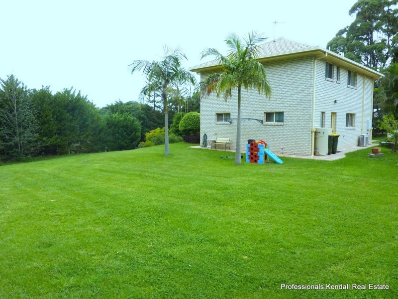 10 Borneo Court, Tamborine Mountain QLD 4272