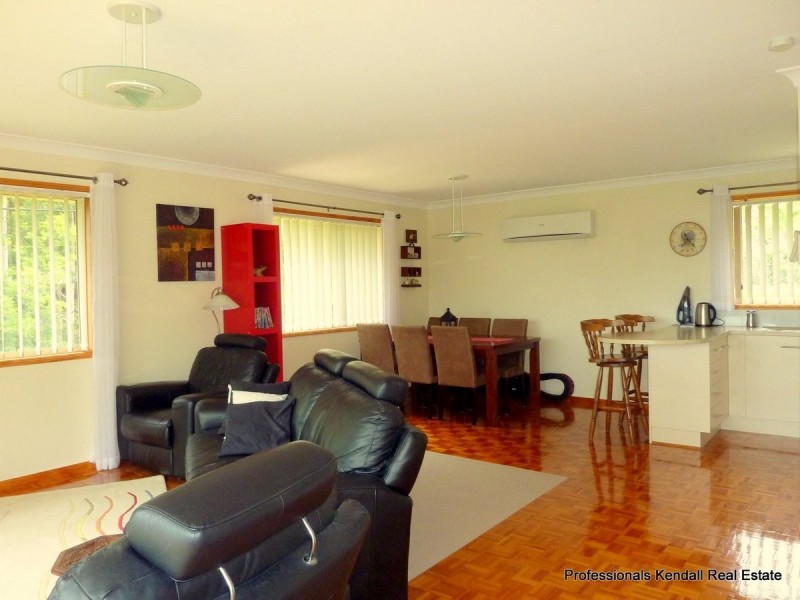 10 Borneo Court, Tamborine Mountain QLD 4272