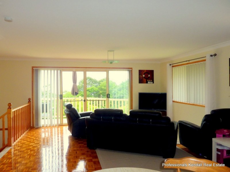 10 Borneo Court, Tamborine Mountain QLD 4272