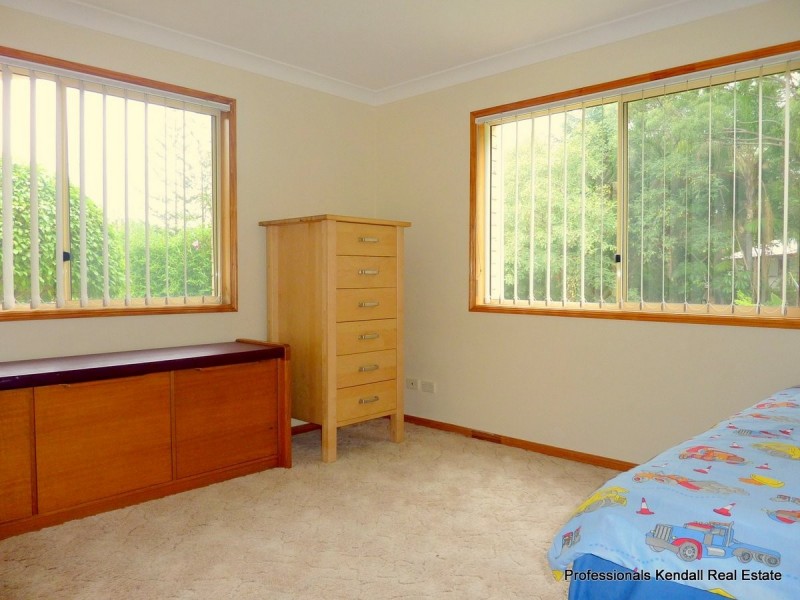 10 Borneo Court, Tamborine Mountain QLD 4272