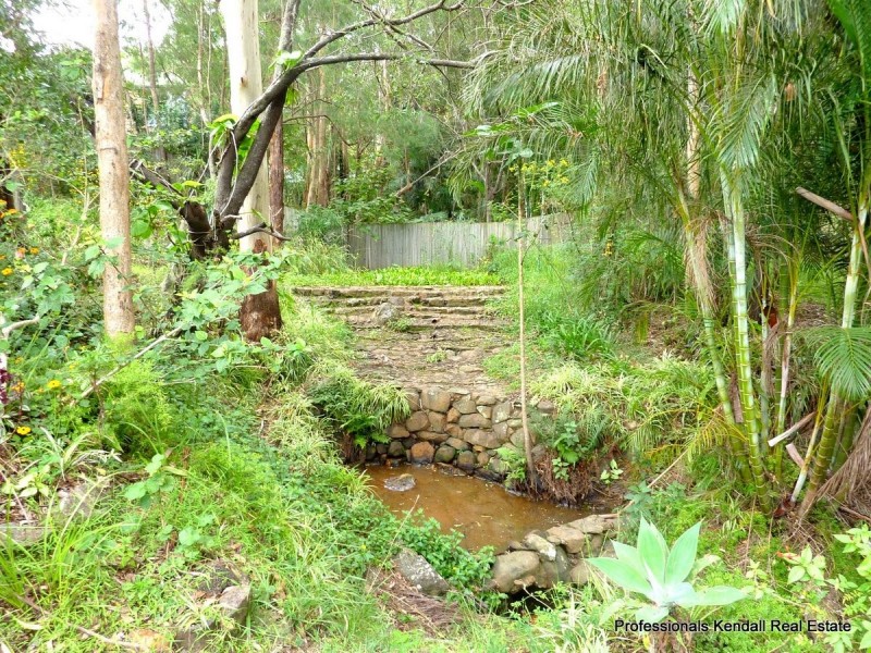 10 Borneo Court, Tamborine Mountain QLD 4272