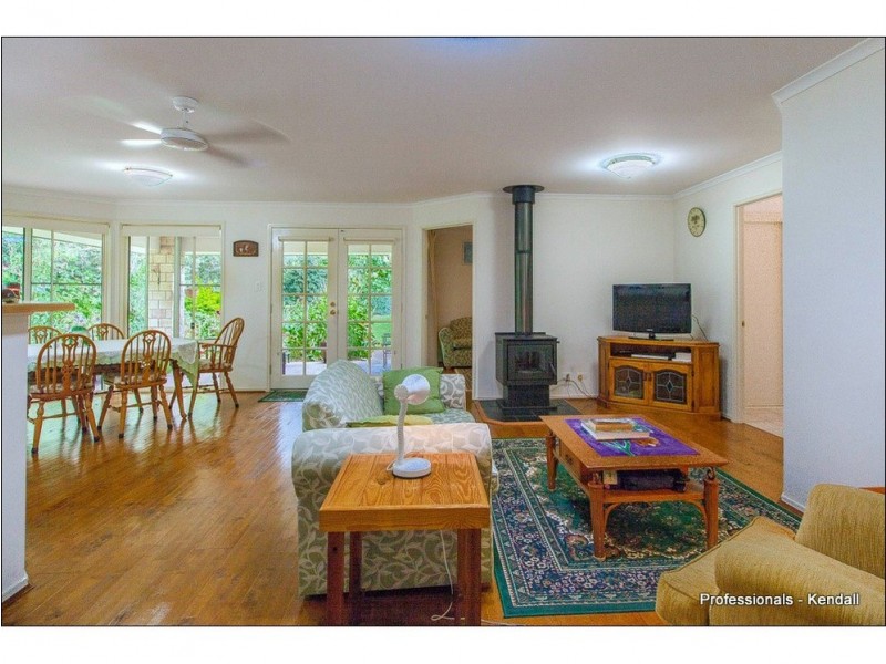 14 North Street, Tamborine Mountain QLD 4272