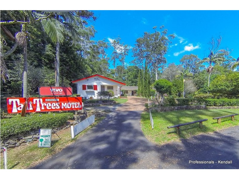 9 Eagle Heights Road, Tamborine Mountain QLD 4272