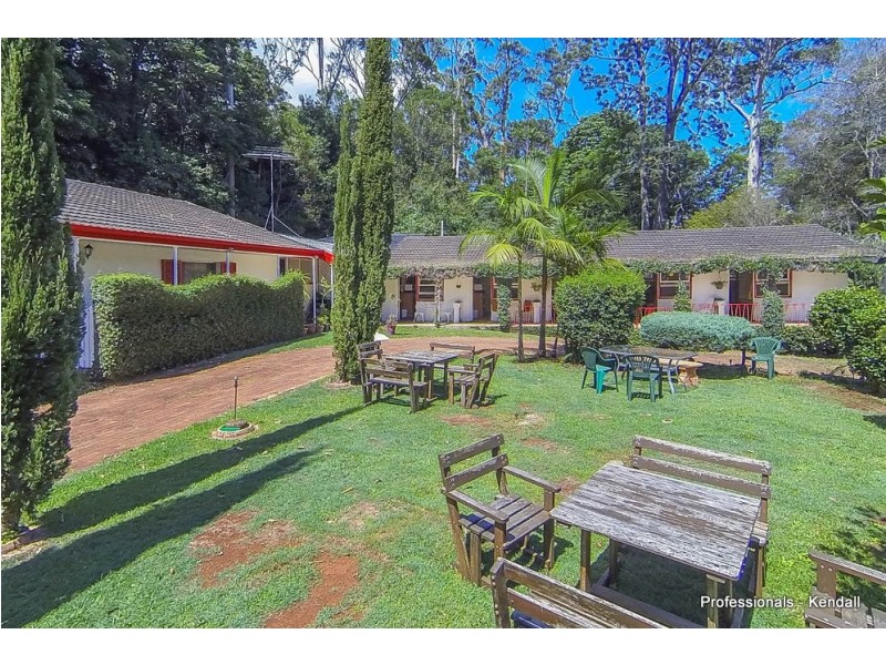 9 Eagle Heights Road, Tamborine Mountain QLD 4272