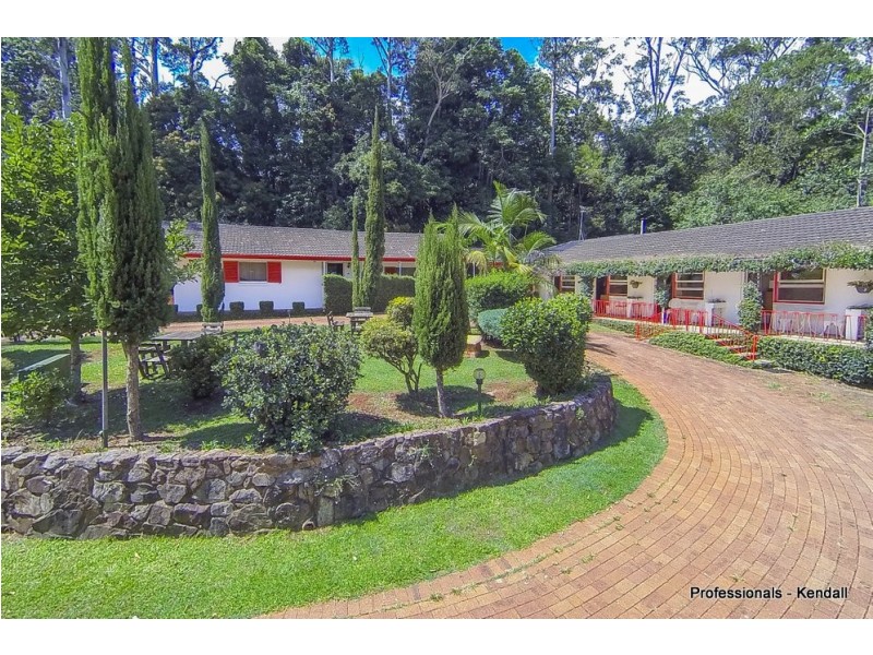 9 Eagle Heights Road, Tamborine Mountain QLD 4272