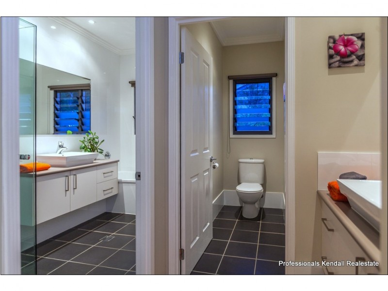 68 Pacific Parade, Tamborine Mountain QLD 4272