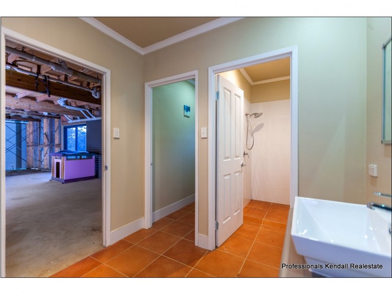 68 Pacific Parade, Tamborine Mountain QLD 4272
