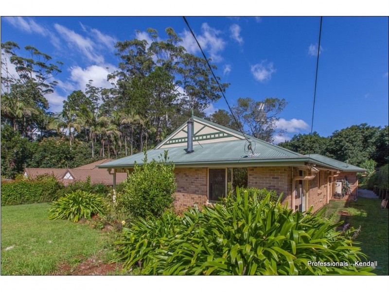16 North Street, Tamborine Mountain QLD 4272