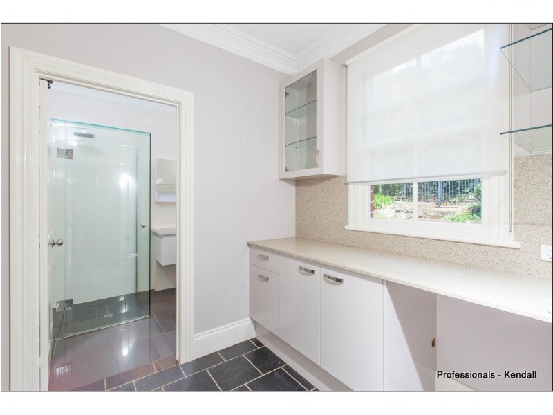 90 Main Western Road, Tamborine Mountain QLD 4272