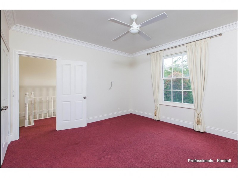 90 Main Western Road, Tamborine Mountain QLD 4272