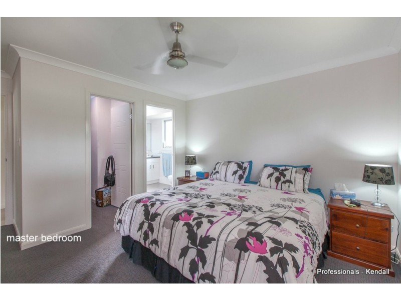 7 Erebus Court, Eagle Heights QLD 4271