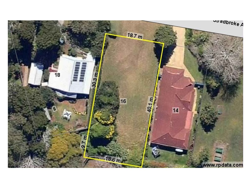 16 Stradbroke Ave, Tamborine Mountain QLD 4272