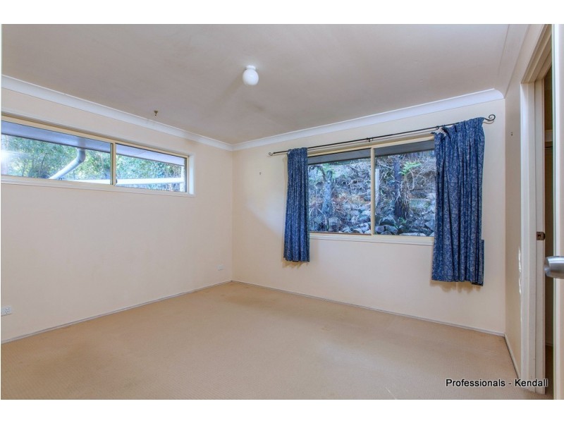 62 Kinabalu, Tamborine Mountain QLD 4272