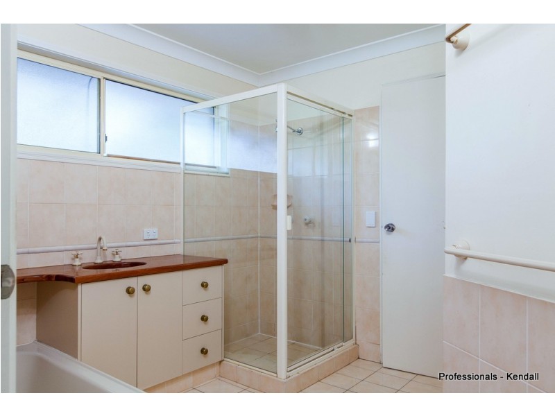 62 Kinabalu, Tamborine Mountain QLD 4272