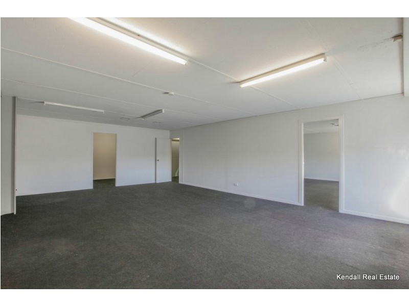 unit 1B / 131 Old Pacific Hwy, Oxenford QLD 4210