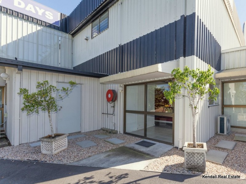 Unit 10 / 131 Old Pacific Hwy, Oxenford QLD 4210