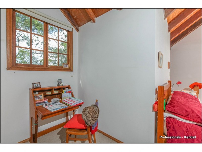 123 Contour Road, Eagle Heights QLD 4271