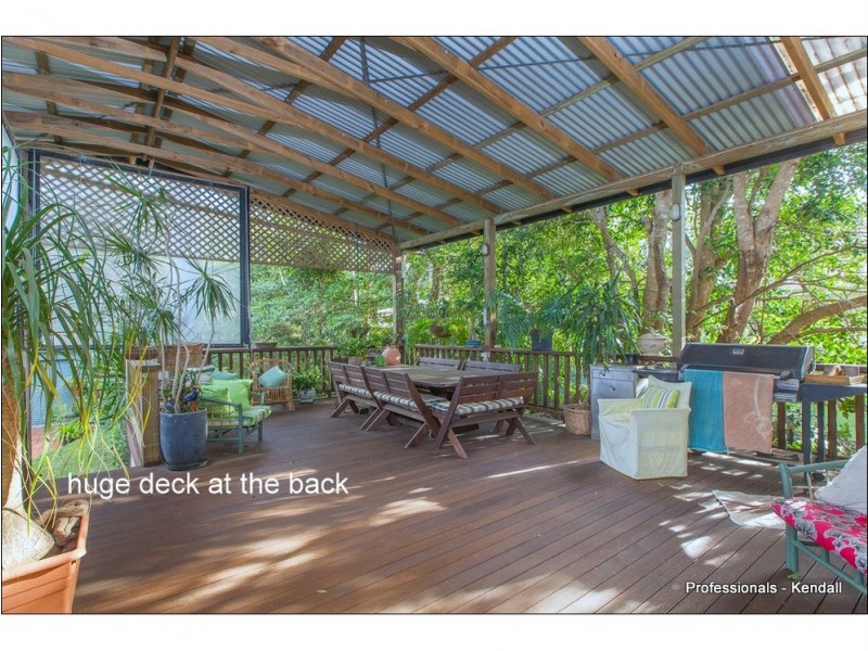 7 Moreton Bay Avenue, Tamborine Mountain QLD 4272