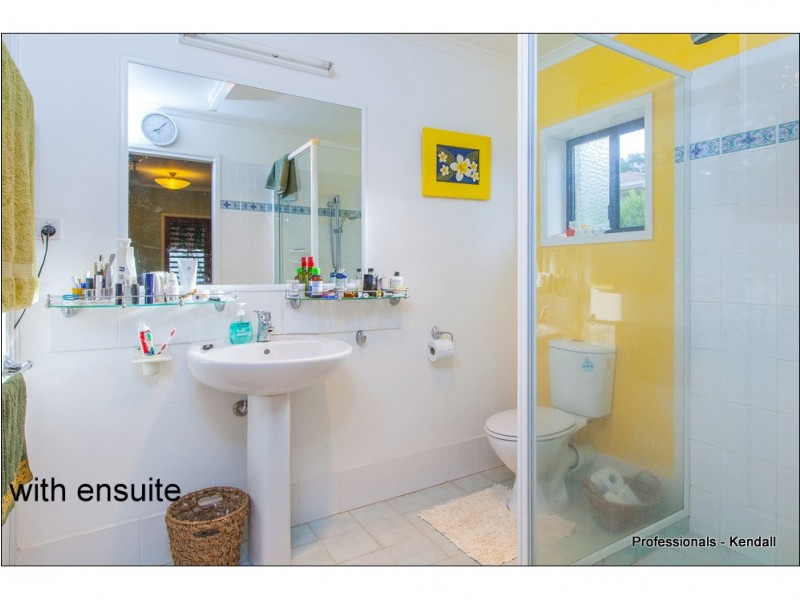 7 Moreton Bay Avenue, Tamborine Mountain QLD 4272