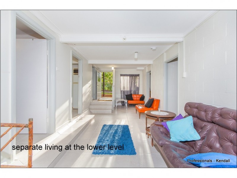 7 Moreton Bay Avenue, Tamborine Mountain QLD 4272