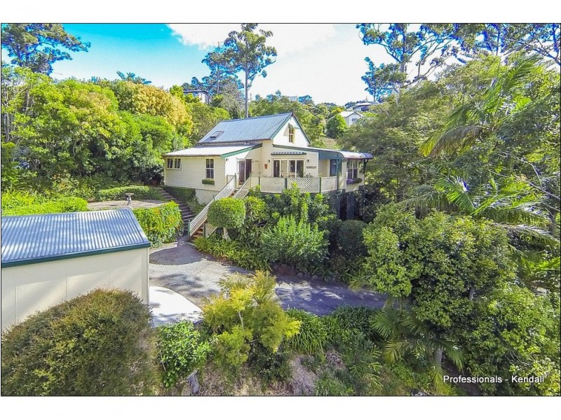 104 Contour Road, Eagle Heights QLD 4271