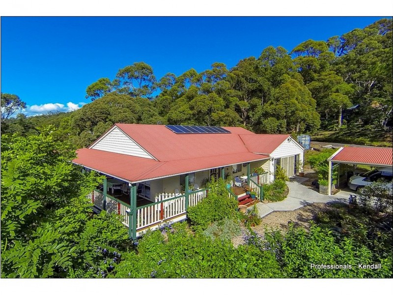 12 Sumatra Court, Tamborine Mountain QLD 4272
