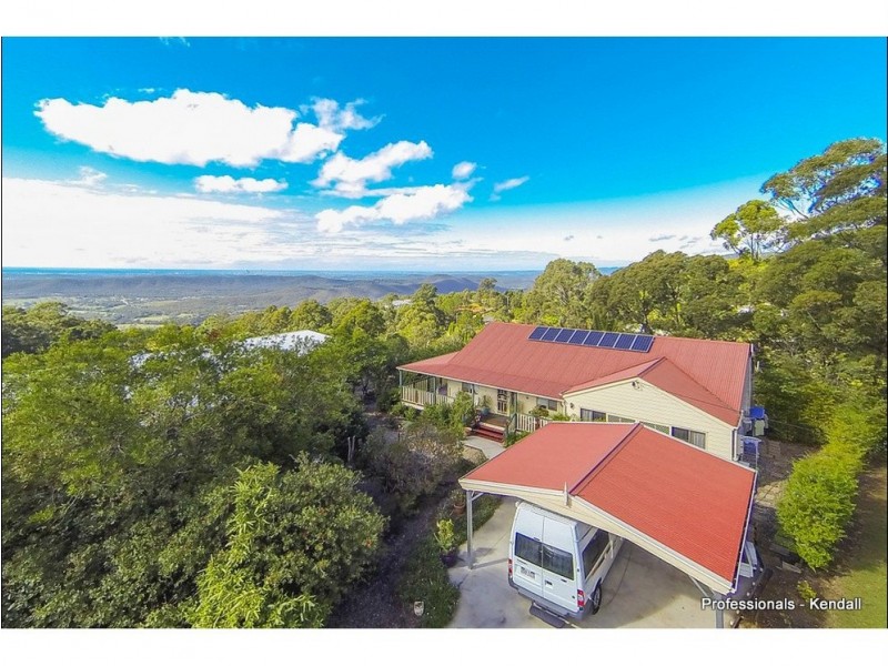12 Sumatra Court, Tamborine Mountain QLD 4272