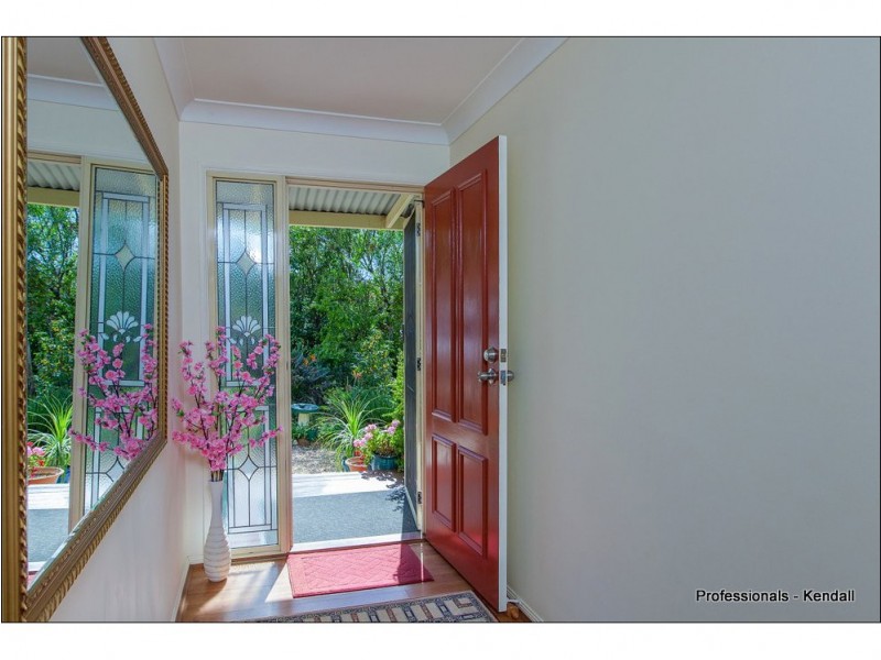 12 Sumatra Court, Tamborine Mountain QLD 4272