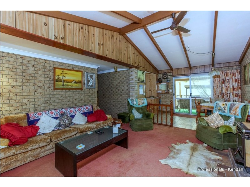 33 Siganto Street, Tamborine Mountain QLD 4272