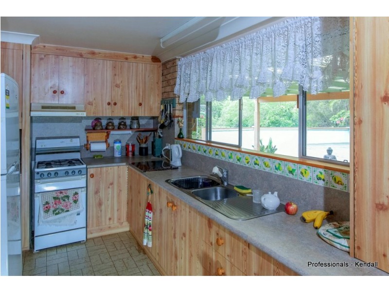 33 Siganto Street, Tamborine Mountain QLD 4272