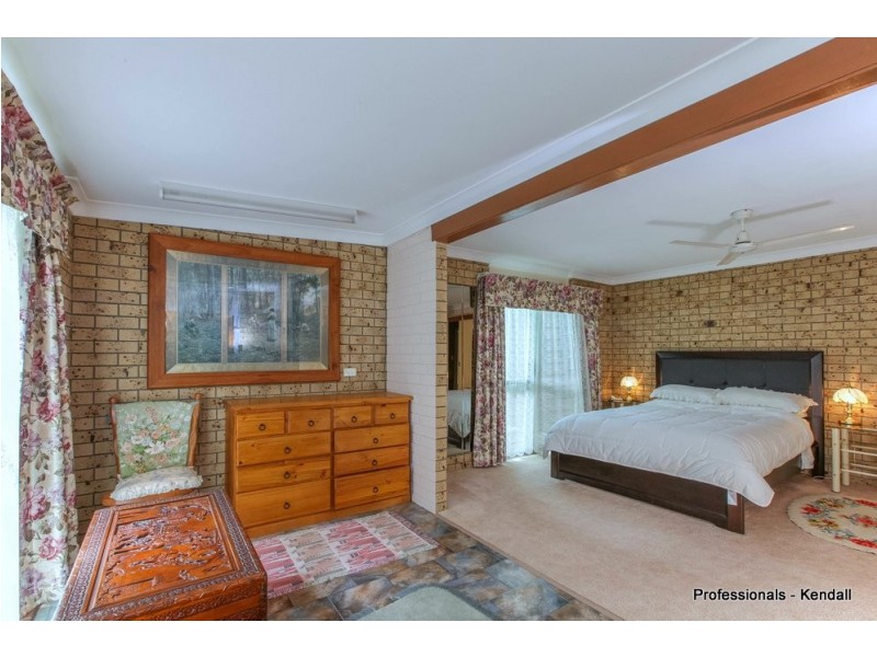 33 Siganto Street, Tamborine Mountain QLD 4272