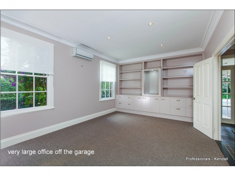 90 Main Western Road, Tamborine Mountain QLD 4272