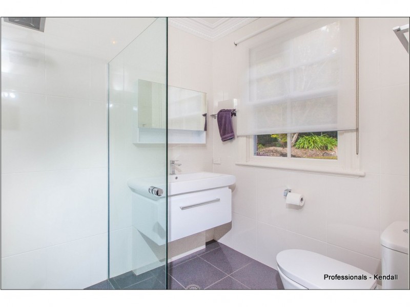 90 Main Western Road, Tamborine Mountain QLD 4272