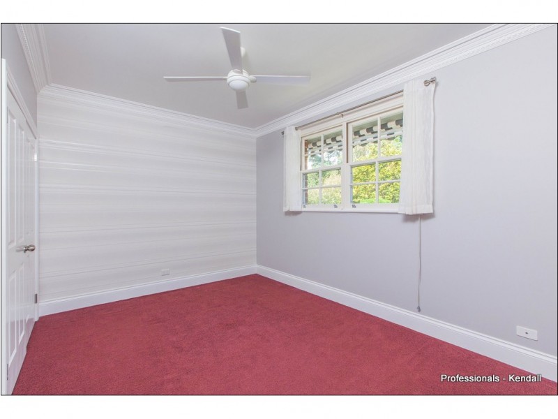 90 Main Western Road, Tamborine Mountain QLD 4272