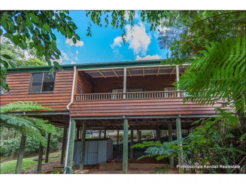 35 Magnetic Drive, Tamborine Mountain QLD 4272