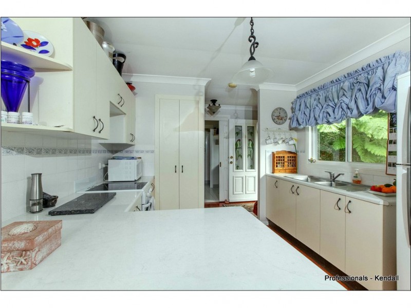 3 Ohia Ct, Tamborine Mountain QLD 4272