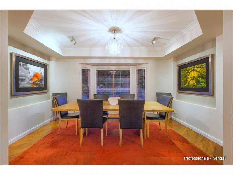 30 St Bernard Street, Tamborine Mountain QLD 4272