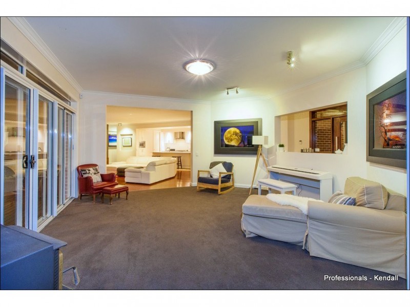 30 St Bernard Street, Tamborine Mountain QLD 4272