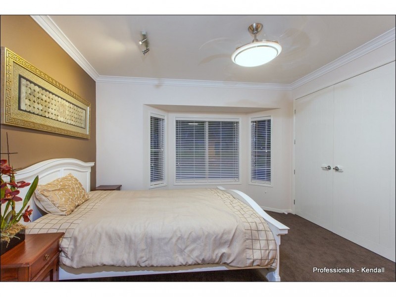 30 St Bernard Street, Tamborine Mountain QLD 4272