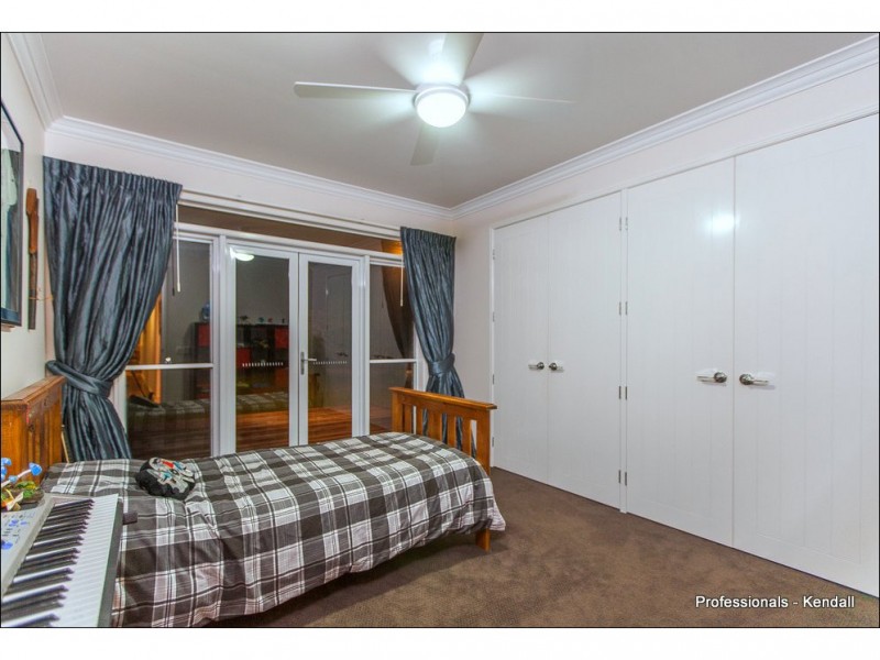 30 St Bernard Street, Tamborine Mountain QLD 4272