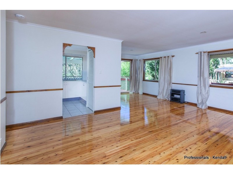 55 MACDONNELL RD, Eagle Heights QLD 4271