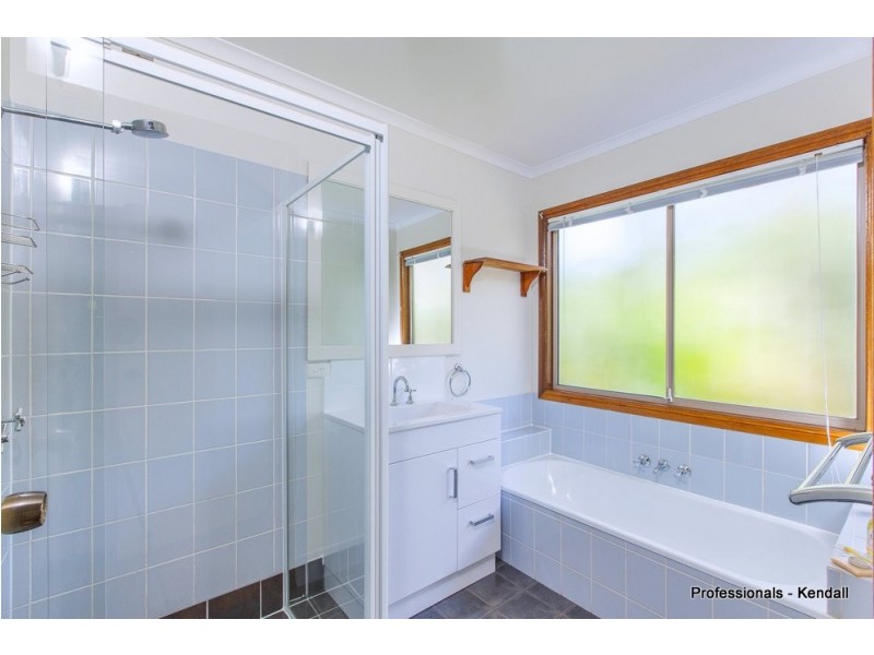 55 MACDONNELL RD, Eagle Heights QLD 4271